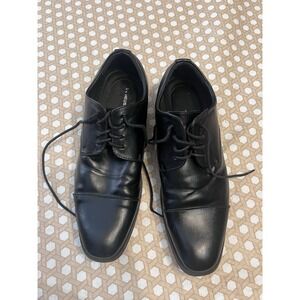 Mens Black Van-Heusen Dress Shoes Size 9.5M Turk